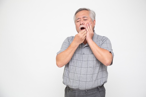 What To Do When You Experience A Broken Tooth