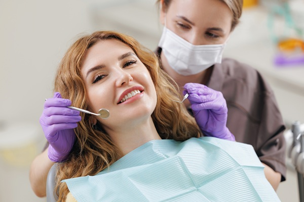 When To Consult A Cosmetic Dentist About Cosmetic Dental Treatments