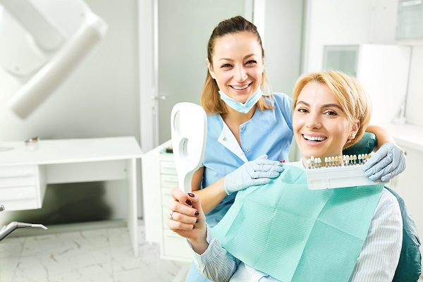 What to Expect At Your In Office Teeth Whitening Appointment - Ohio Cosmetic  Dentists Columbus Ohio